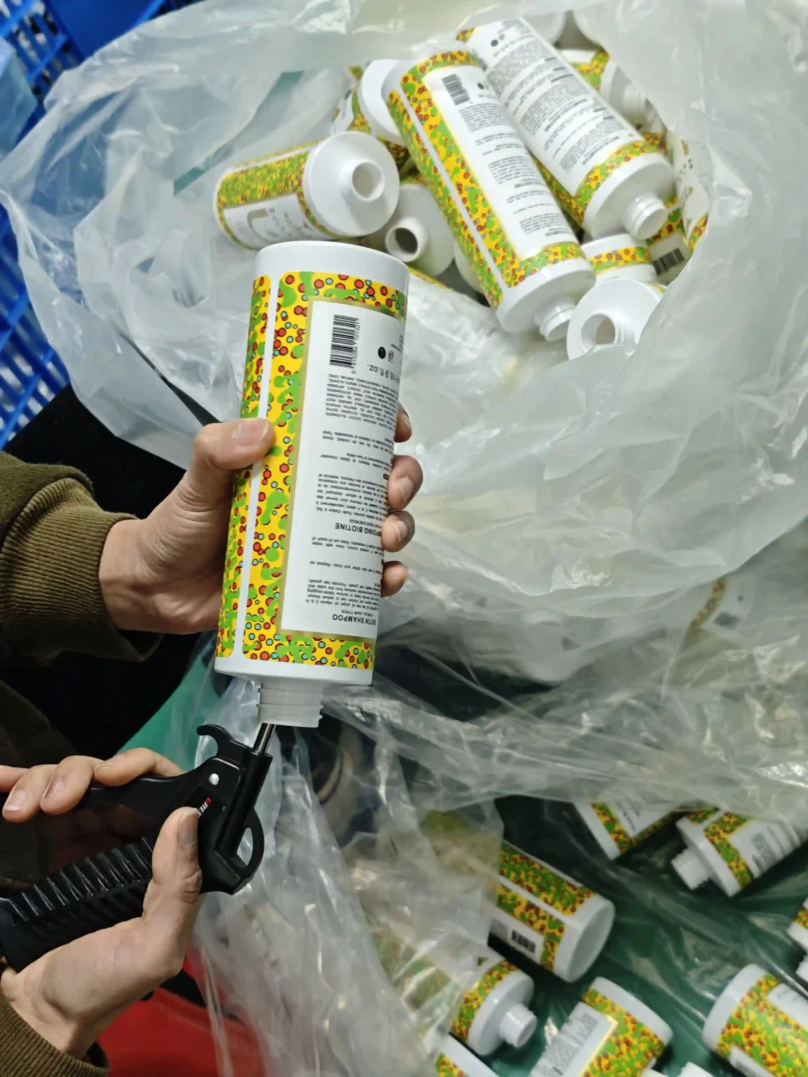 Pretreatment process of packaging materials ensuring cleanliness before filling